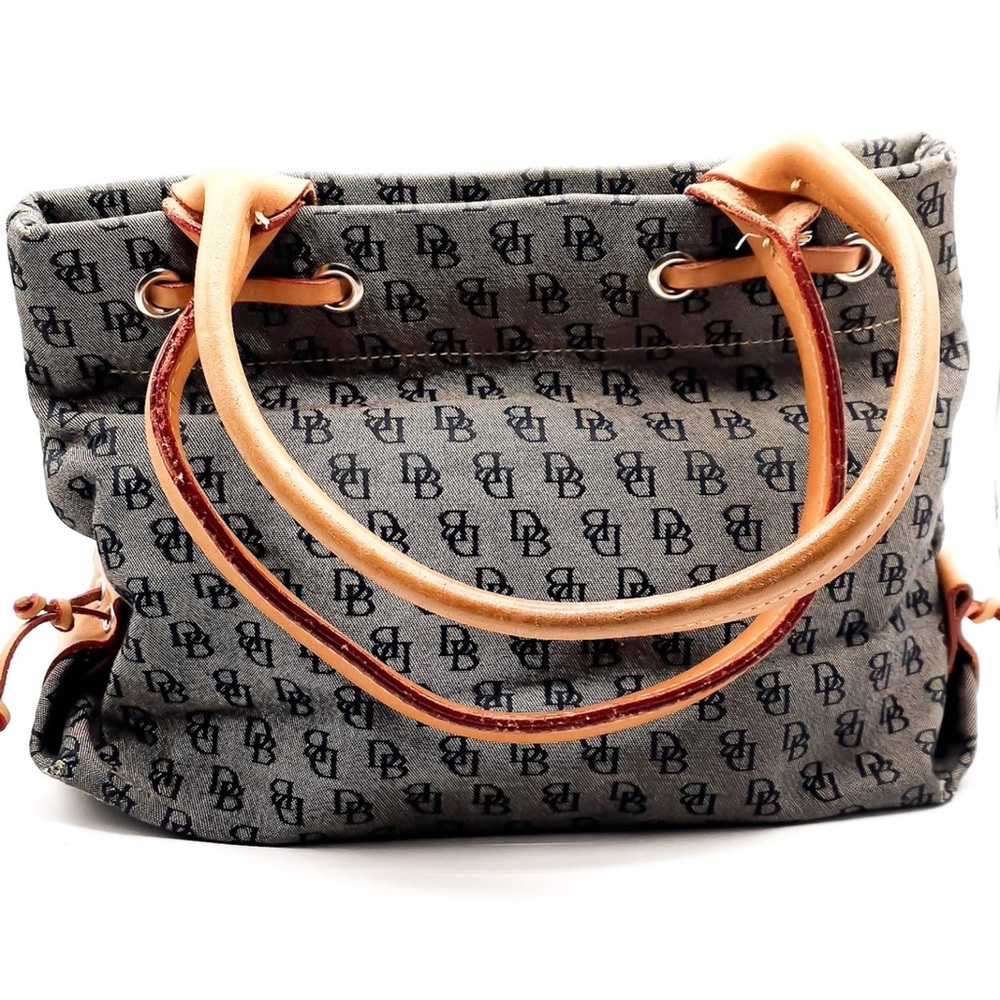 Pre-Owned Vintage Dooney & Bourke Purse - Picture 1 of 5